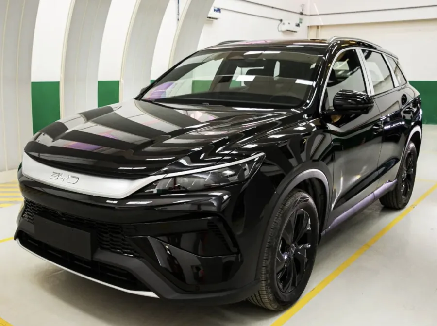 O Song Pro flex estreia em junho com produção na Bahia e muda pouco no visual. A aposta é combinar motor elétrico com etanol sem alterar potência final