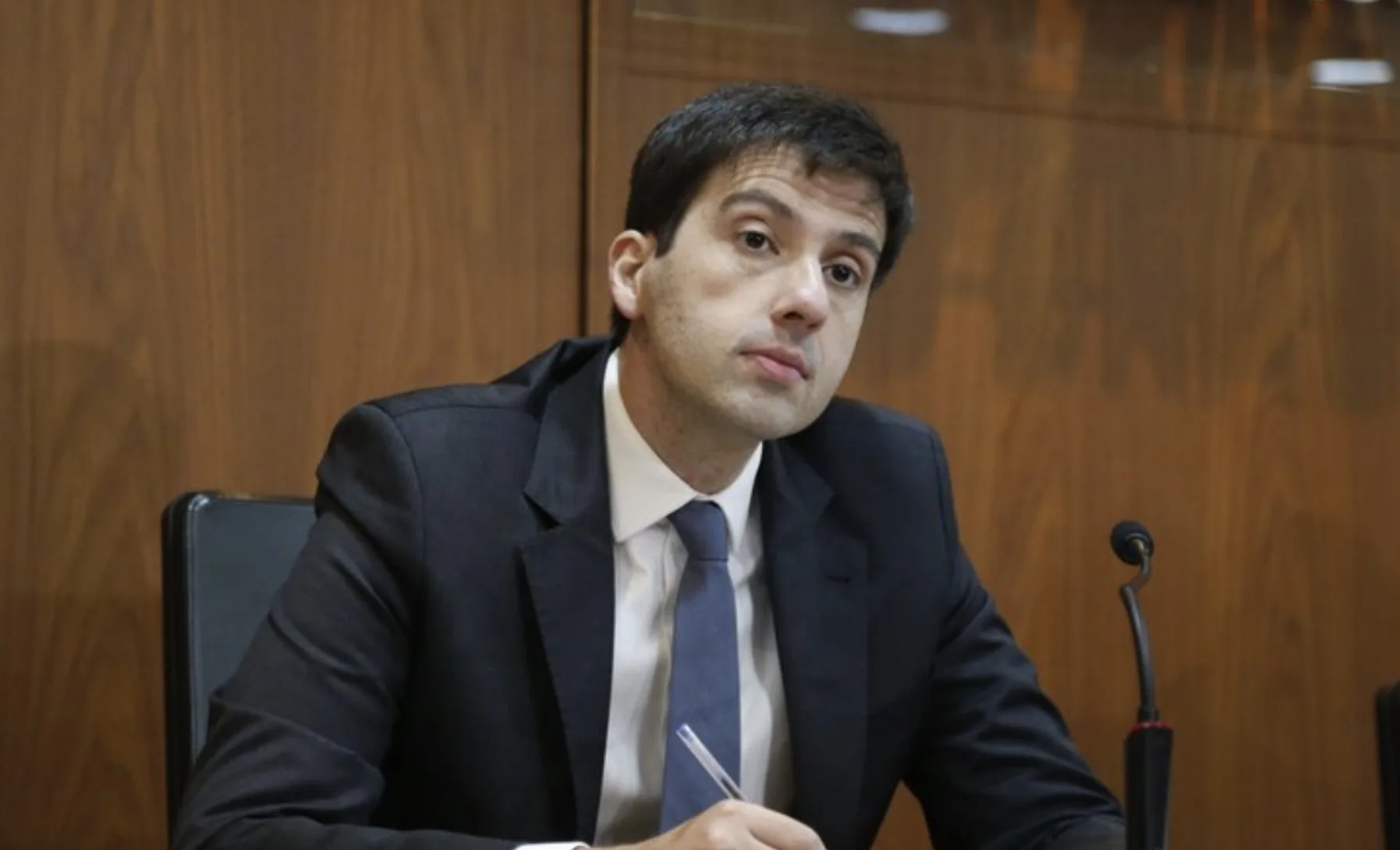 Itaú anuncia troca no comando econômico e traz ex-diretor do Banco Central, Diogo Guillen, para posição estratégica