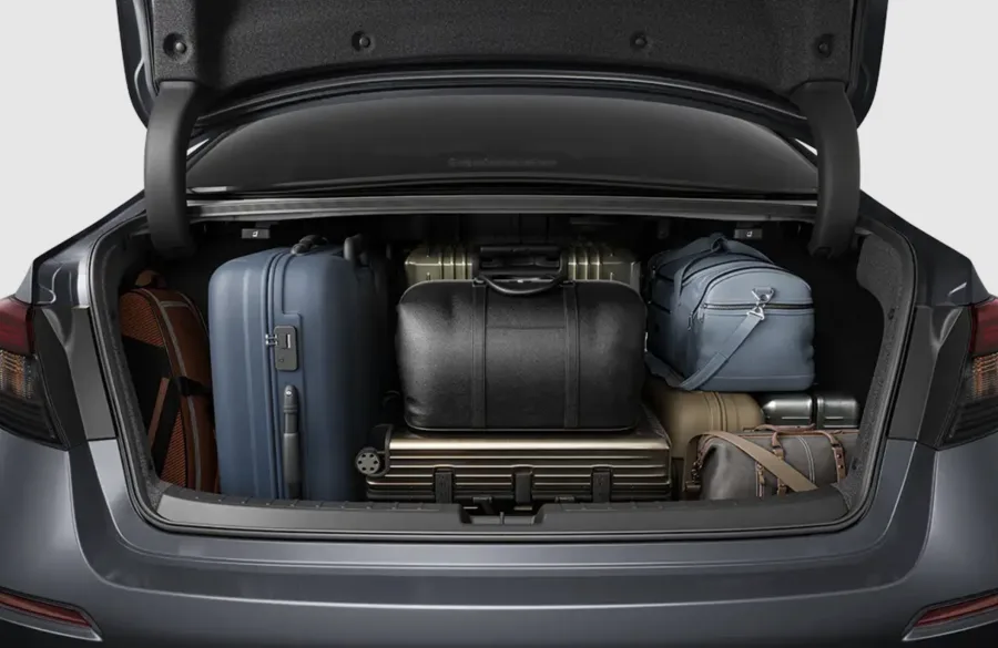 Hoje, o Civic existe, mas quase não aparece. E por R$ 266 mil, virou um carro que poucos consideram — entender isso exige olhar além do preço.