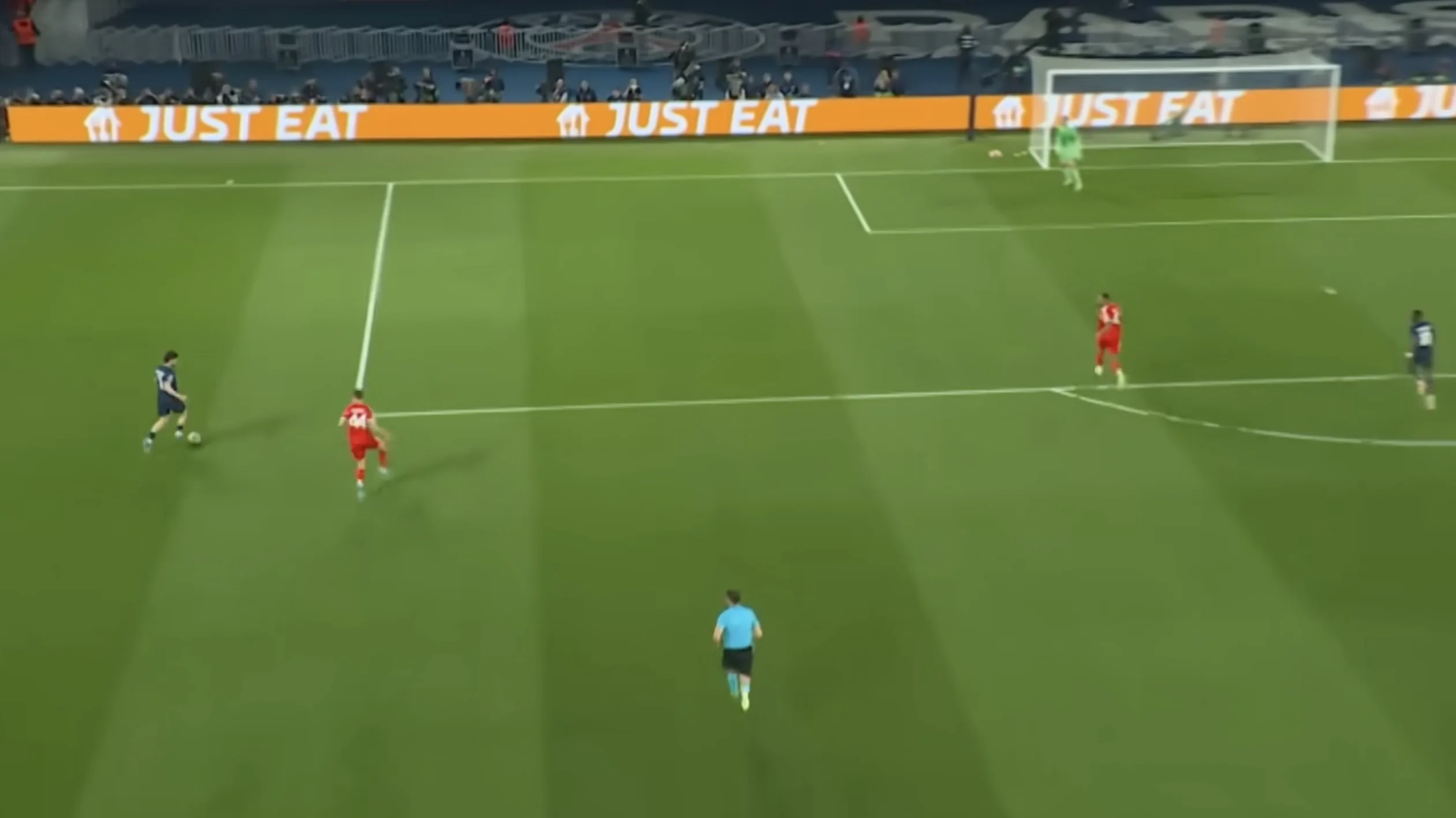 PSG x Bayern: espetáculo ou desorganização? O debate que surgiu após o 5 a 4