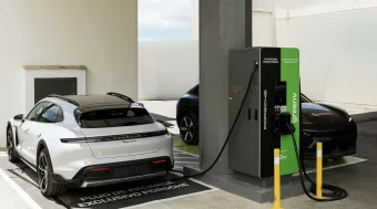 Projeto em SP quer obrigar carregadores de carros elétricos em rodovias e explica como isso pode afetar viagens, custos e infraestrutura