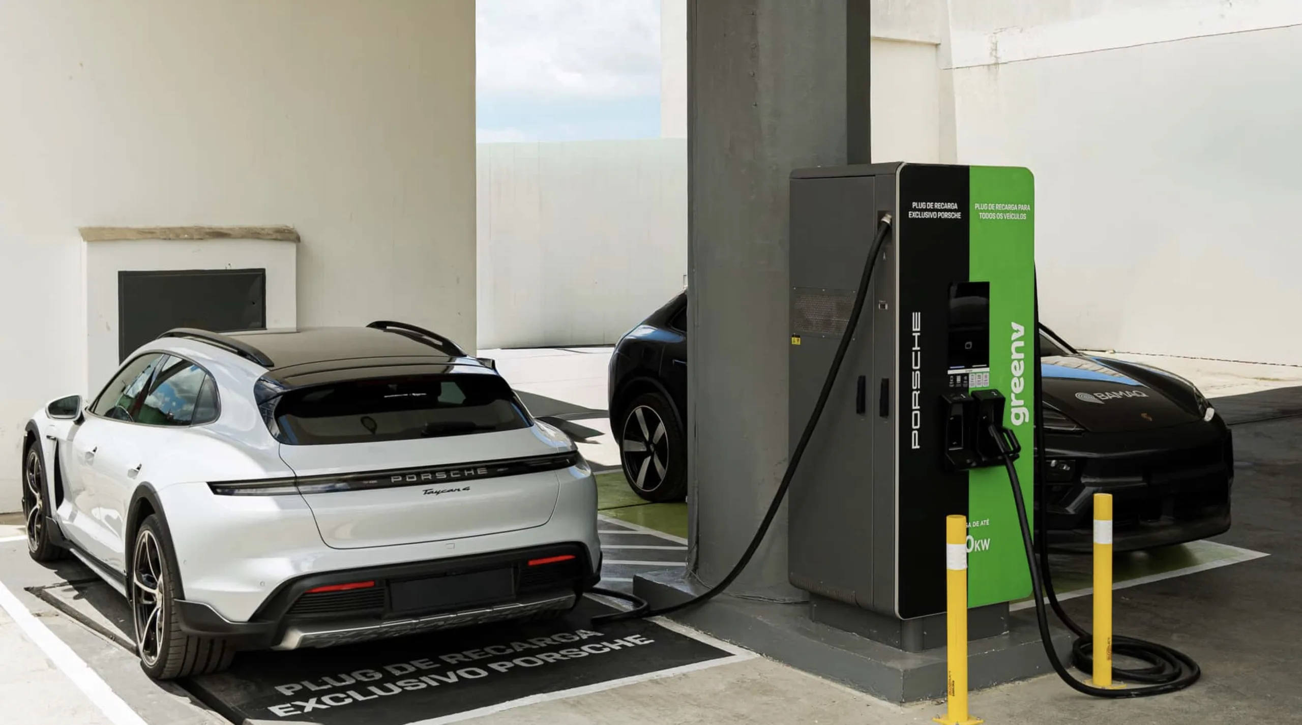 Projeto em SP quer obrigar carregadores de carros elétricos em rodovias e explica como isso pode afetar viagens, custos e infraestrutura