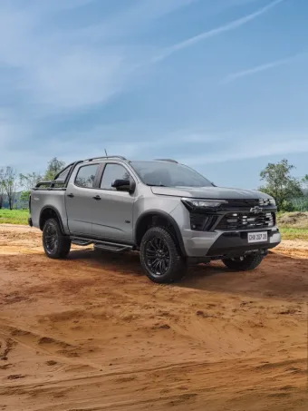 Chevrolet S10 Trail Boss e Trailblazer Midnight estreiam com suspensão elevada e pneus mistos