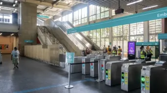 Estações de trem em SP passam a aceitar pagamento direto por cartão nas catracas