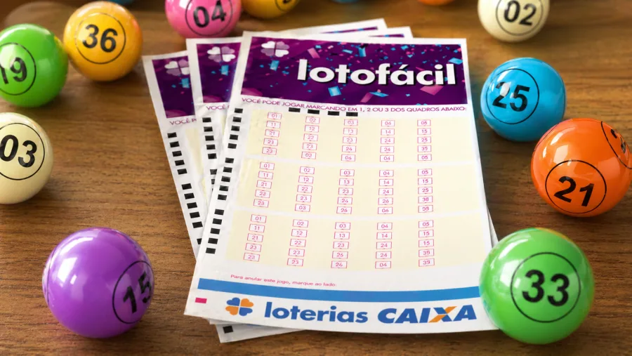 Resultado da Lotofácil de Ontem, concurso 3672 dia 28/04/2026, teve ganhadores, prêmio de R$ 916 mil daria para comprar frota de 12 Fiat Mobi 2026