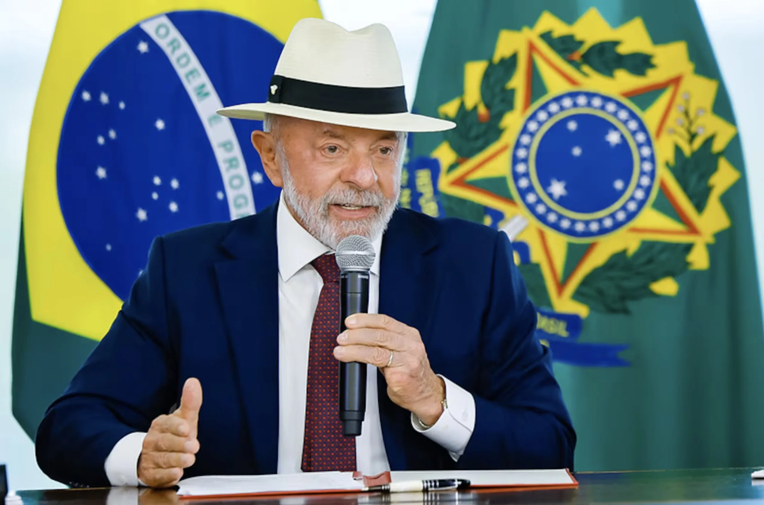 Pronunciamento de Lula nesta quinta 30/04 deve falar sobre escala 6×1 e dívidas dos brasileiros