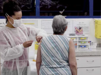 Você ainda não se vacinou contra gripe? Descubra agora quem pode tomar e o motivo urgente que está acelerando a campanha em SP