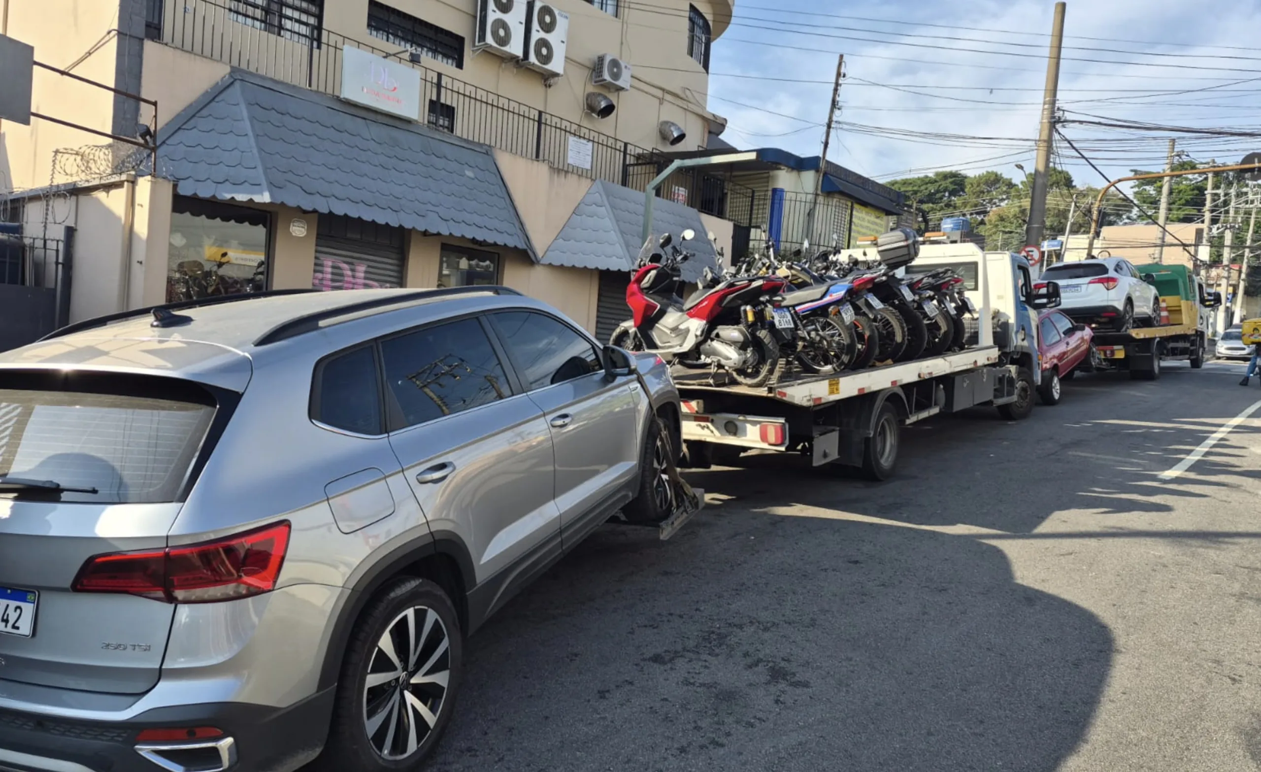 Como a Polícia Militar desmontou eventos irregulares e apreendeu veículos em bairros da zona sul de São Paulo