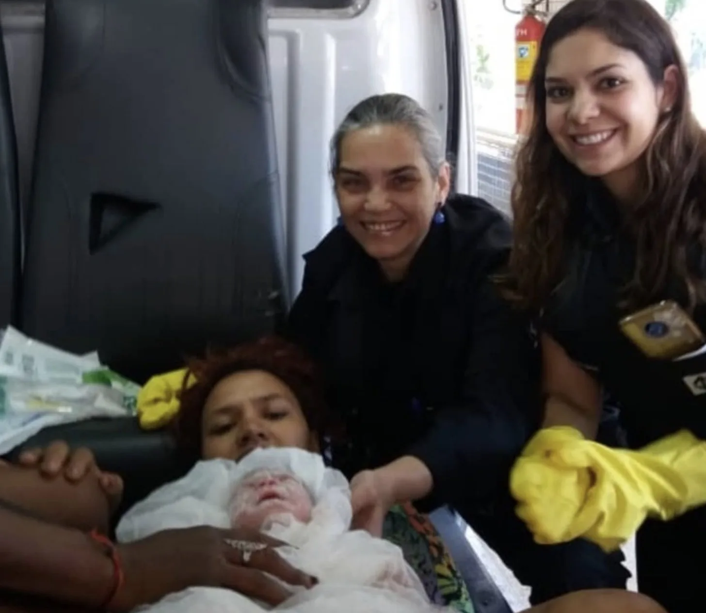 32 bebês nasceram dentro do Metrô de São Paulo nos últimos anos e algumas histórias impressionaram até agentes experientes