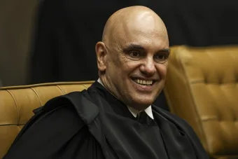 Moraes pode julgar Eduardo Bolsonaro? Defesa aponta falha que pode barrar STF e mudar o processo
