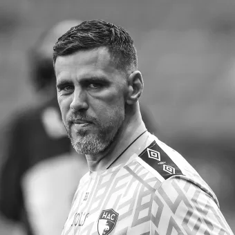 Bryan Bergougnoux construiu carreira entre títulos, seleções de base e o futebol francês antes da morte aos 43 anos