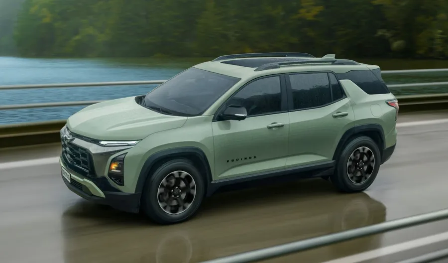 O desempenho apenas correto e a ausência de um motor mais forte alimentam críticas sobre o posicionamento do SUV diante de concorrentes como Jeep Compass Blackhawk, Ford Territory e Volkswagen Tiguan.