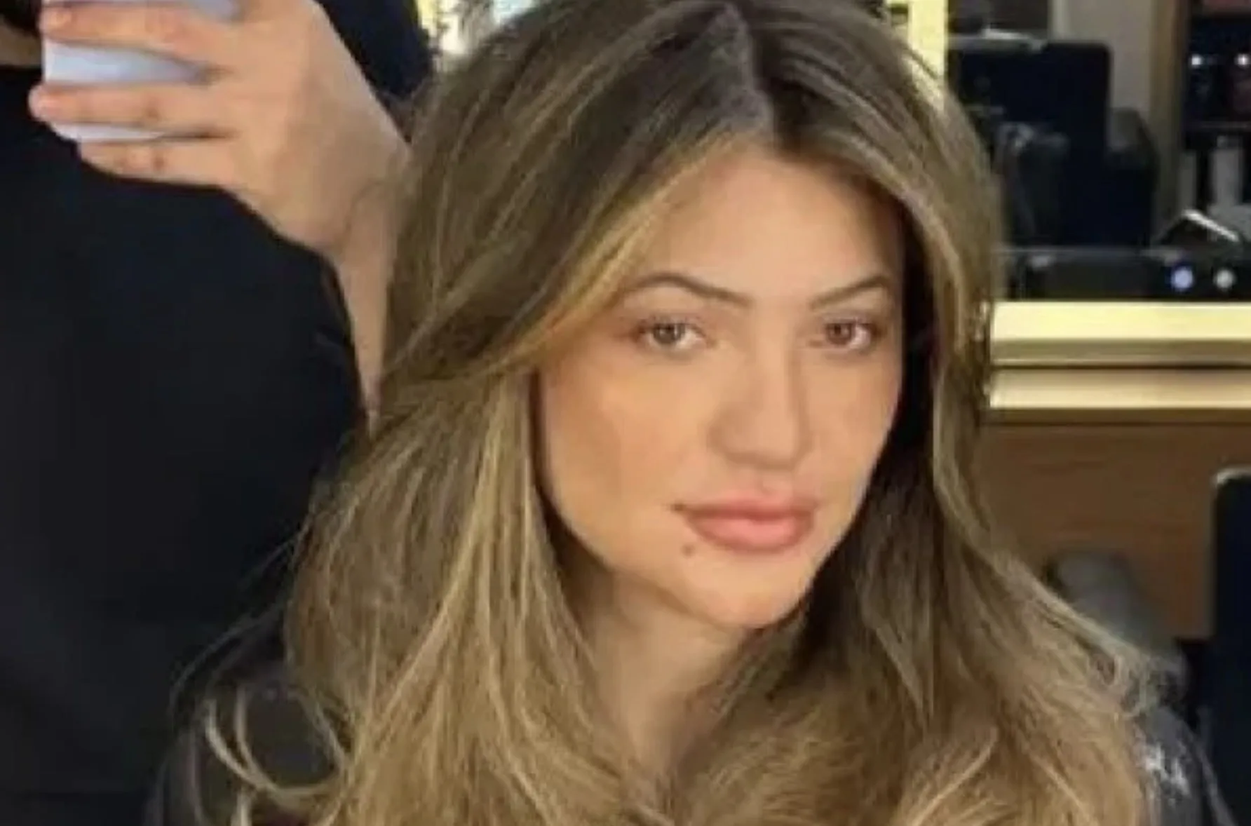 Cliente esfaqueia cabeleireiro após reclamar de corte de cabelo em salão de São Paulo ‘fiquei parecendo o Cebolinha’
