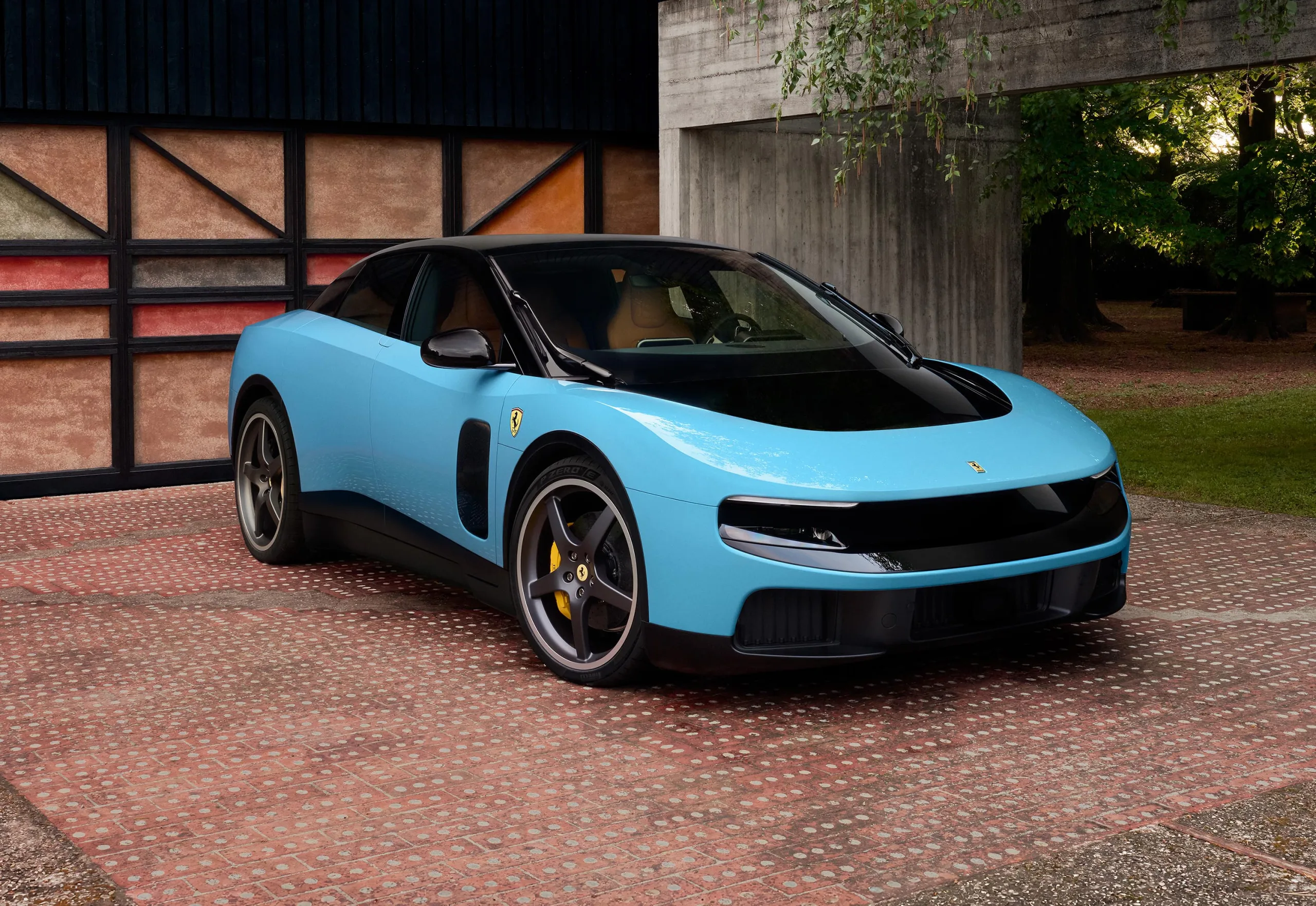 Ferrari mostrou seu 1º elétrico e a internet explodiu: por que o Luce virou alvo de críticas e elogios extremos