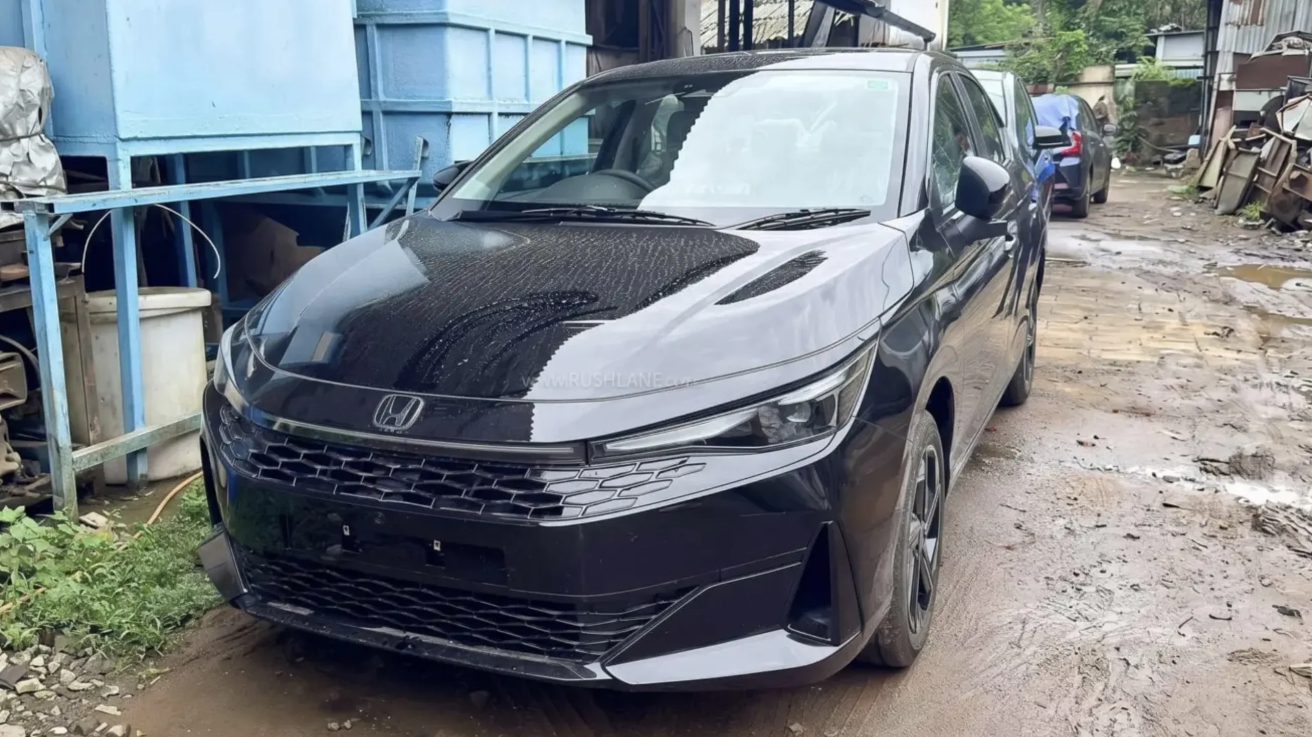 Novo Honda City 2026 ficou irreconhecível? Vazamento mostra sedan com visual agressivo e tecnologia inédita