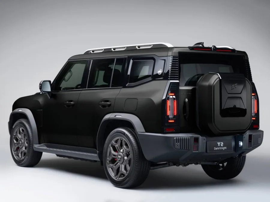 Jetour lança série Dark Knight para os SUVs T1 e T2 com pintura fosca, rodas escurecidas e visual inspirado no universo Batman.