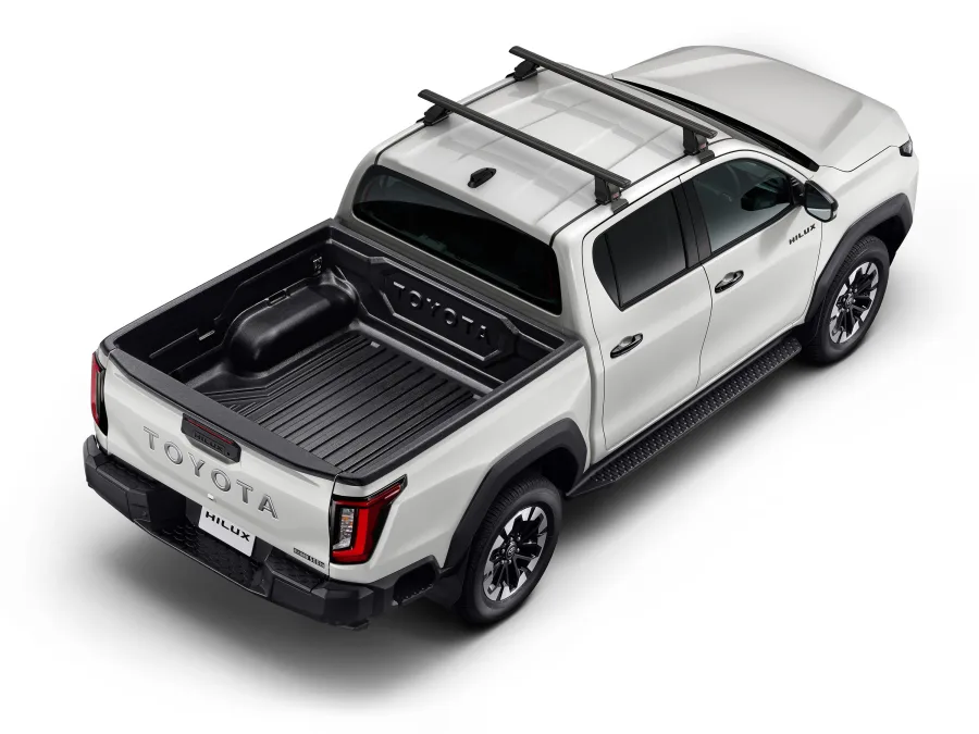 Hilux 2026 parte de R$ 179 mil em conversão direta e versão Adventure chega mais equipada no Japão; detalhes seguem em destaque.