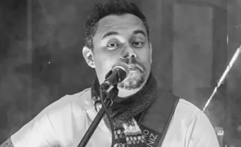 Adriano Muniz, cantor sertanejo, morreu aos 43 anos; Ele foi encontrado morto em apartamento no DF