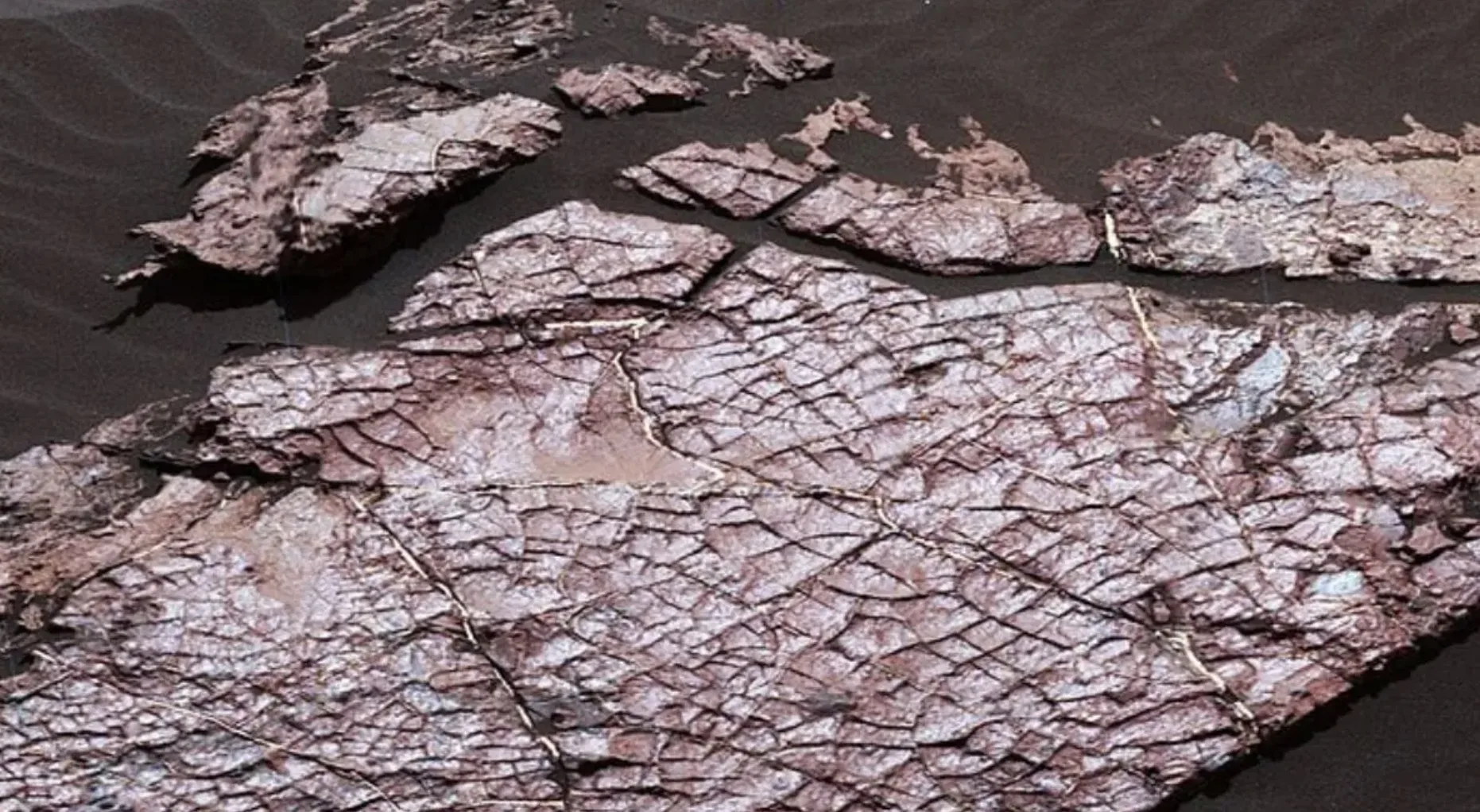 Escamas de dragão em Marte: formação geológica descoberta no planeta tem intrigado cientistas