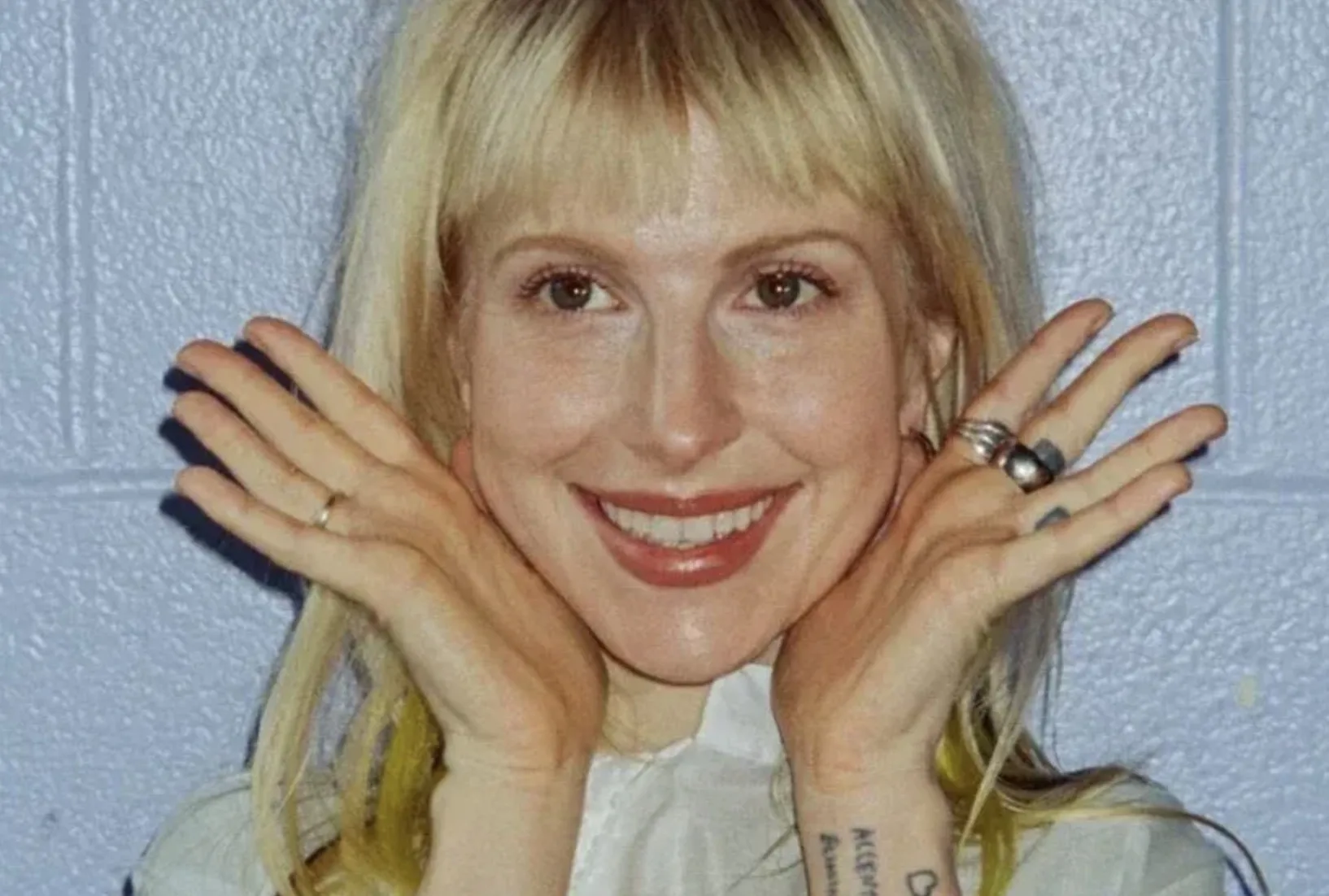 Hayley Williams esgota pré-venda em minutos e fãs descobrem nova chance para garantir ingresso em SP