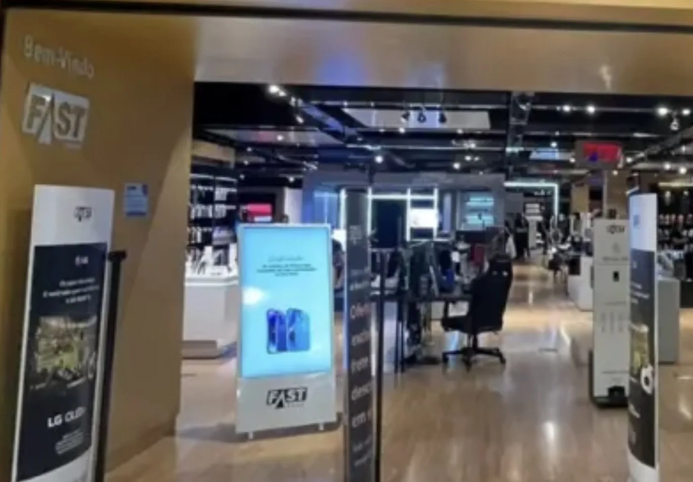 Fast Shop recebe multa bilionária após esquema de propina e bastidores expõem rombo fiscal de R$ 1 bilhão