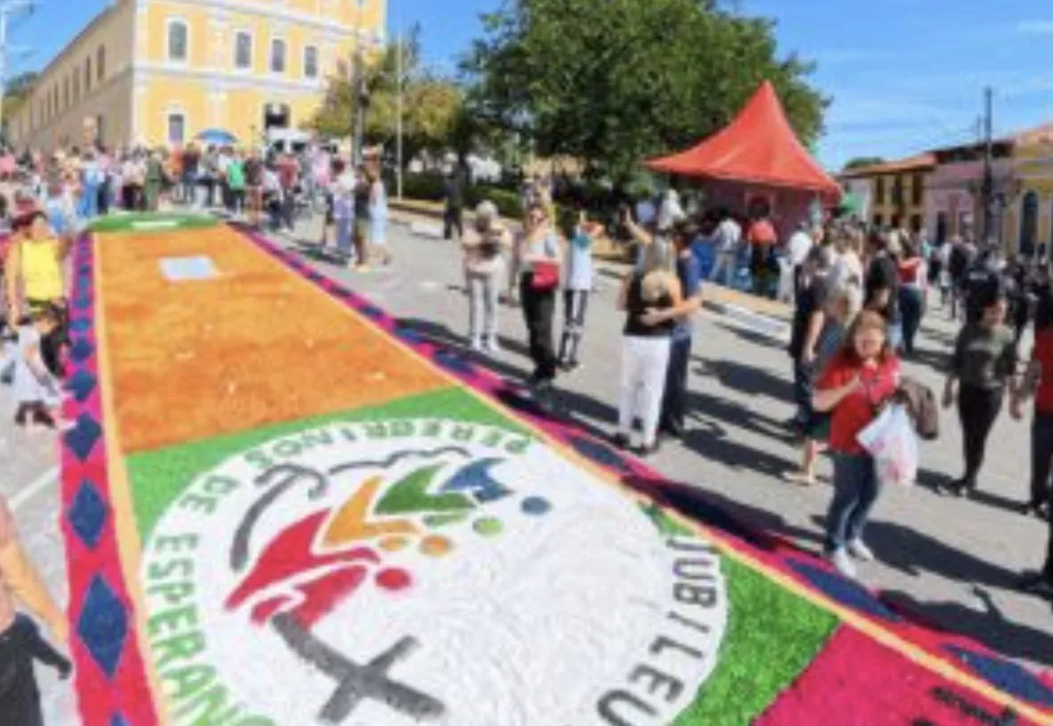 Corpus Christi em Santana de Parnaíba terá um dos maiores tapetes de serragem do Brasil e programação o dia inteiro
