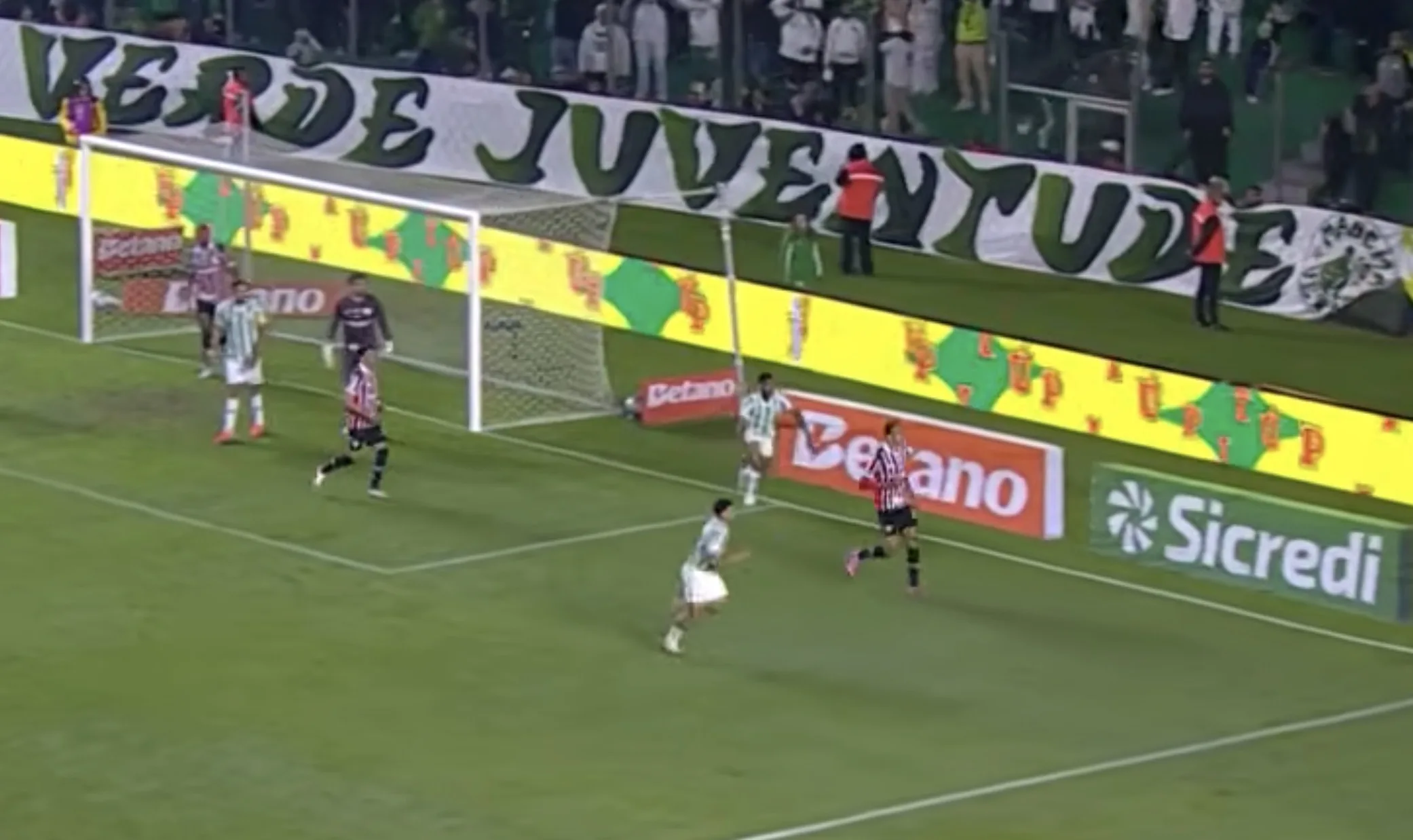 Juventude x São Paulo Melhores Momentos (13/05/2026): Ferreirinha ficou 33 segundos em campo e o SPFC viu a vaga escapar em noite caótica na Copa do Brasil