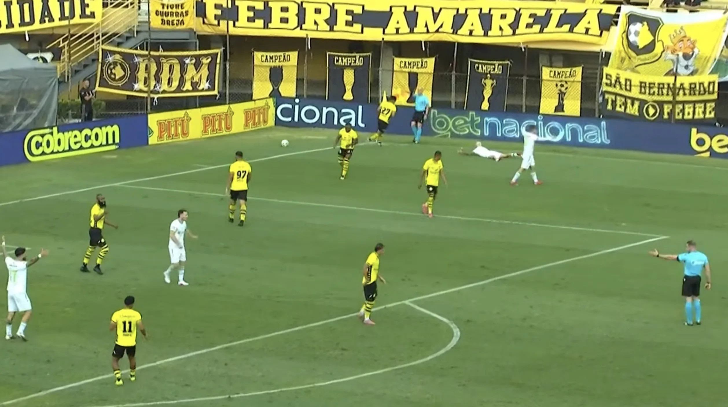 São Bernardo x América-MG Melhores Momentos (16/05/2026): Como o América-MG dominou o líder da Série B e deixou escapar a primeira vitória nos minutos finais