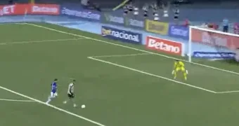 Bragantino x EC Vitória Melhores Momentos (17/05/2026): RB Bragantino expõe crise do Leão e até goleiro marca em derrota que deixou torcida revoltada
