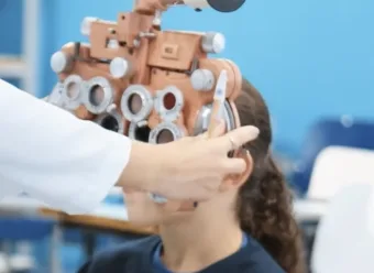 Como funciona o programa que oferece exame oftalmológico e óculos gratuitos para estudantes em Itapevi