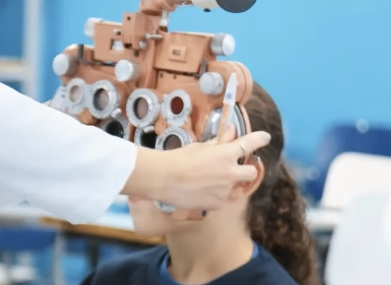 Como funciona o programa que oferece exame oftalmológico e óculos gratuitos para estudantes em Itapevi
