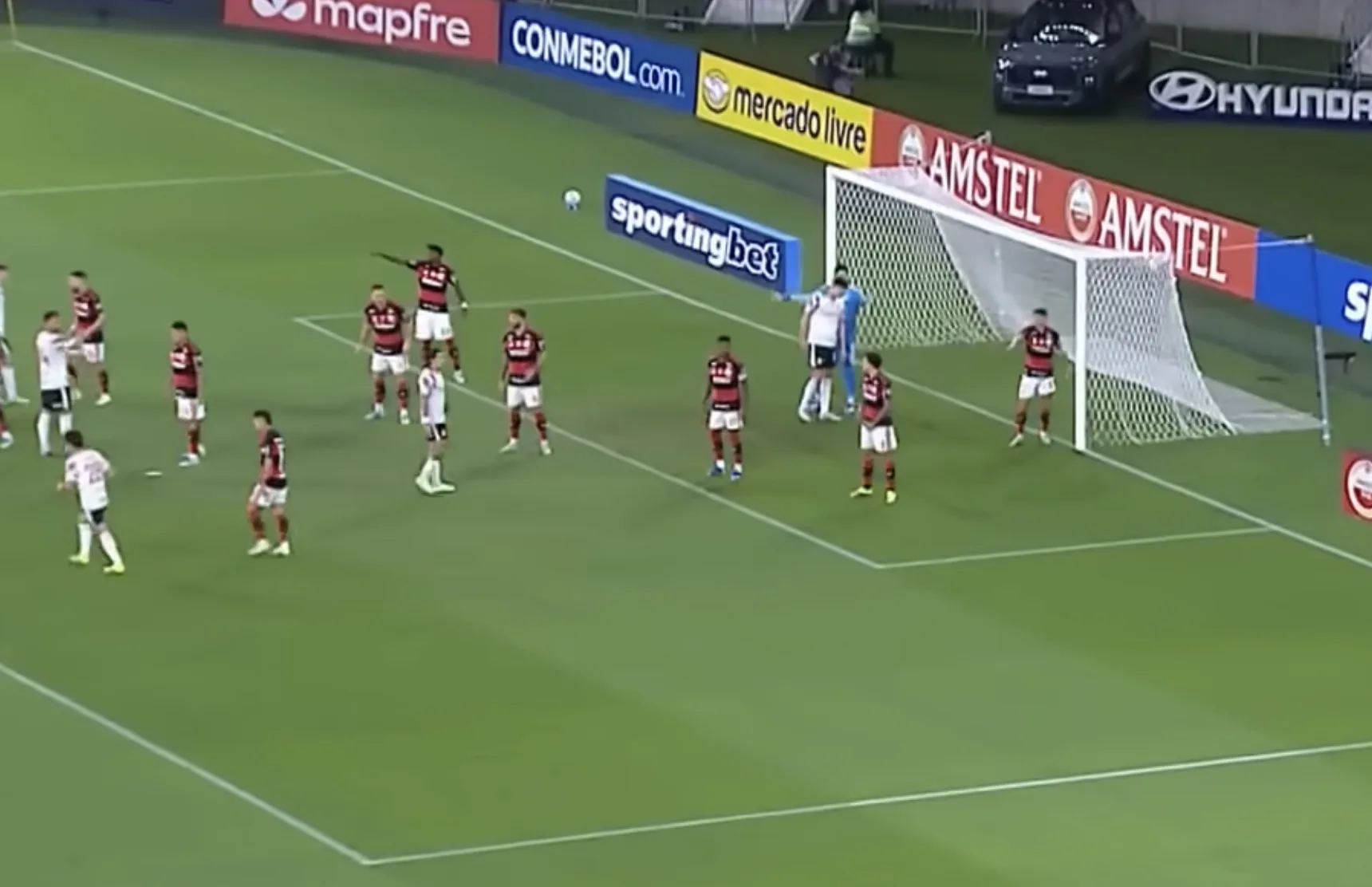 Flamengo Ontem: Mengão derrotou o Estudiantes por 1 a 0 no Maracanã, garantiu vaga antecipada na Libertadores e reduziu a dependência do julgamento da Conmebol