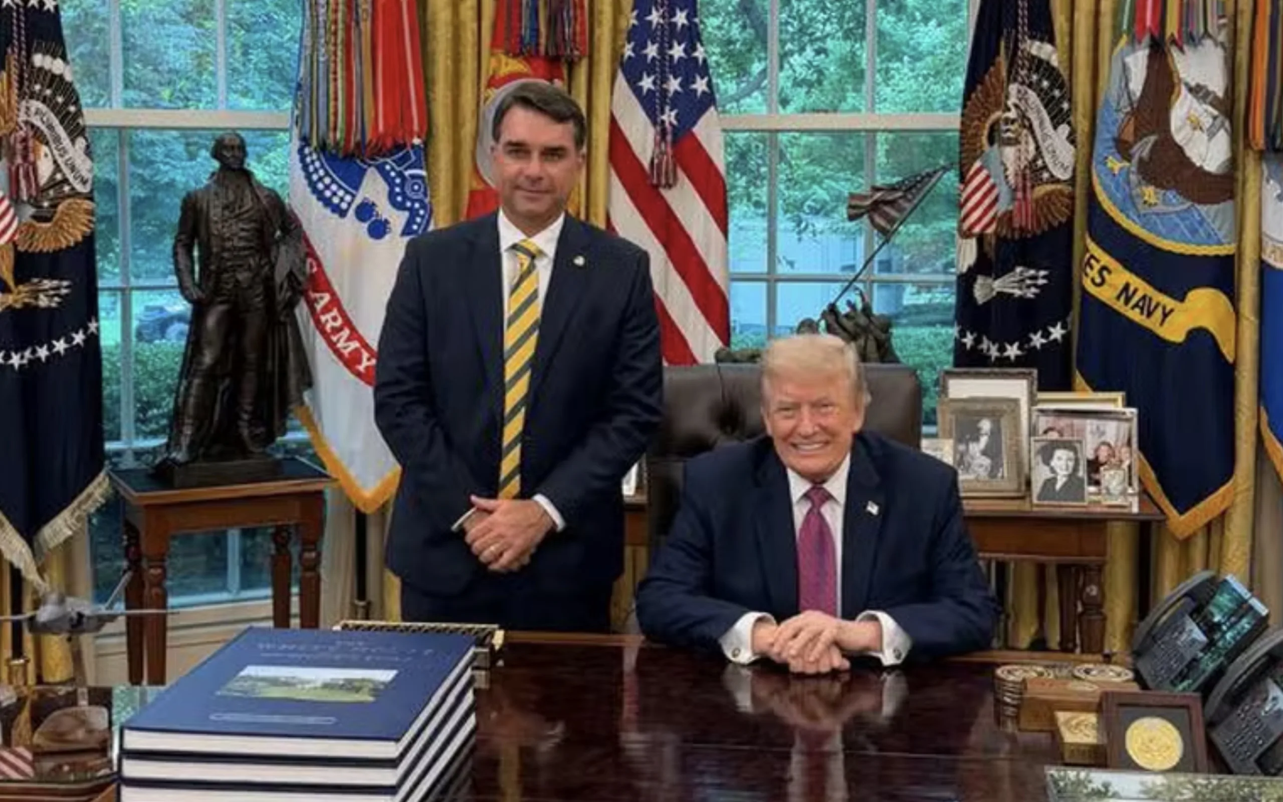 Flávio Bolsonaro pediu ajuda a Trump contra PCC e CV? O que aconteceu dentro da Casa Branca foi mais estranho do que parece