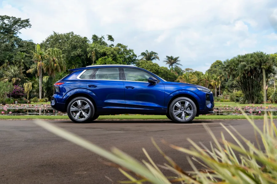 Audi lança novo Q3 nacional por quase R$ 400 mil e reacende disputa entre SUVs alemães e chineses