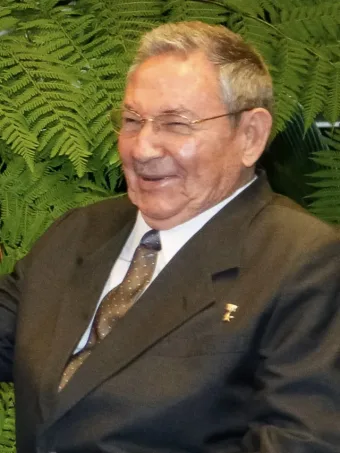 Raúl Castro, ex-presidente de Cuba, vira alvo dos EUA aos 94 anos
