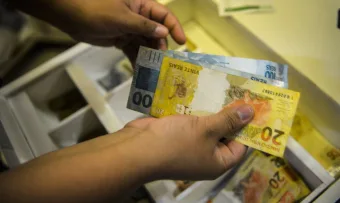 Desenrola Brasil 2026 vai devolver acesso ao crédito a famílias endividadas, afirma secretária de Política Econômica