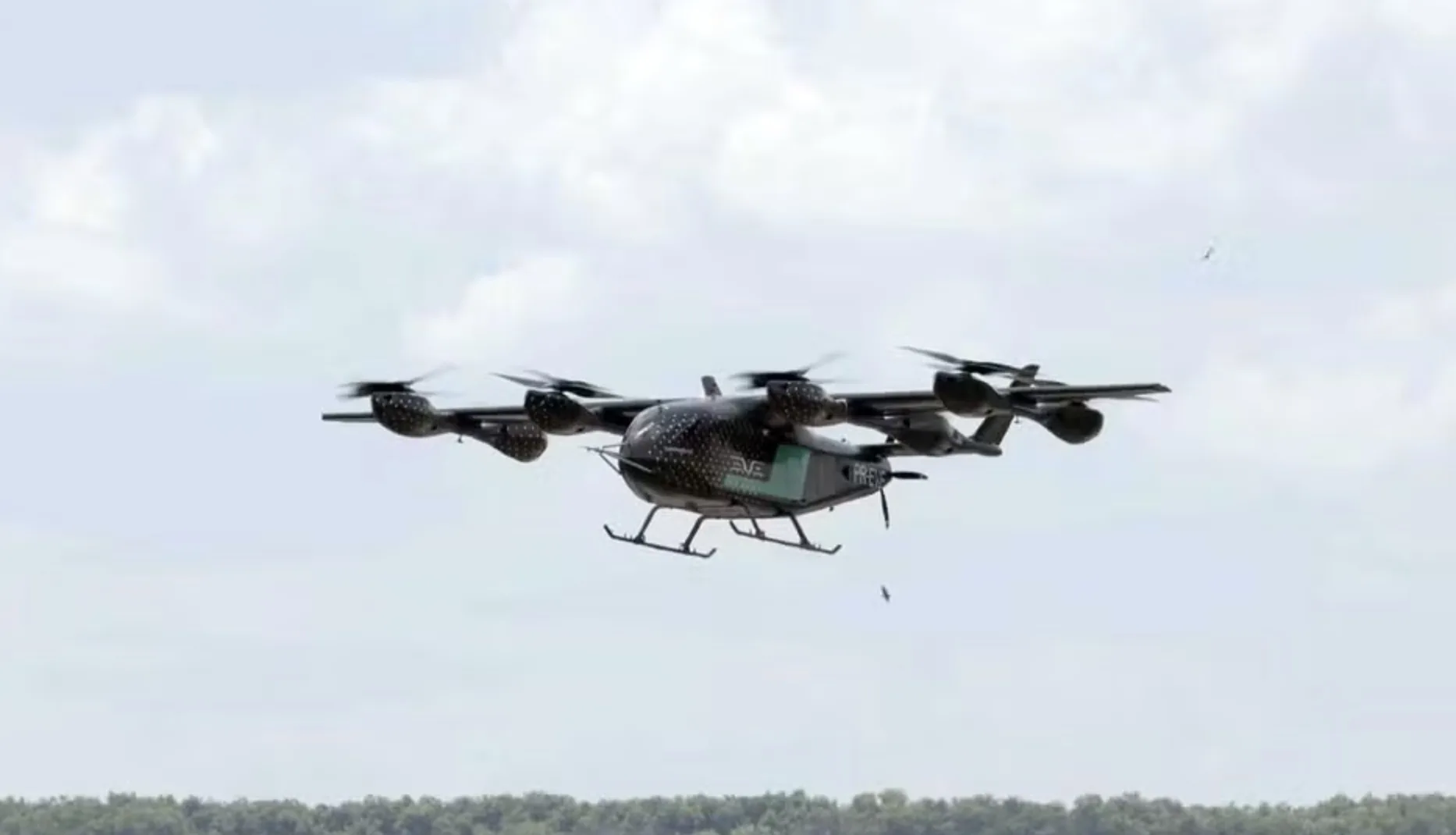 Carro voador da Embraer já saiu do chão? Vídeo mostra avanço do eVTOL em fase decisiva de testes