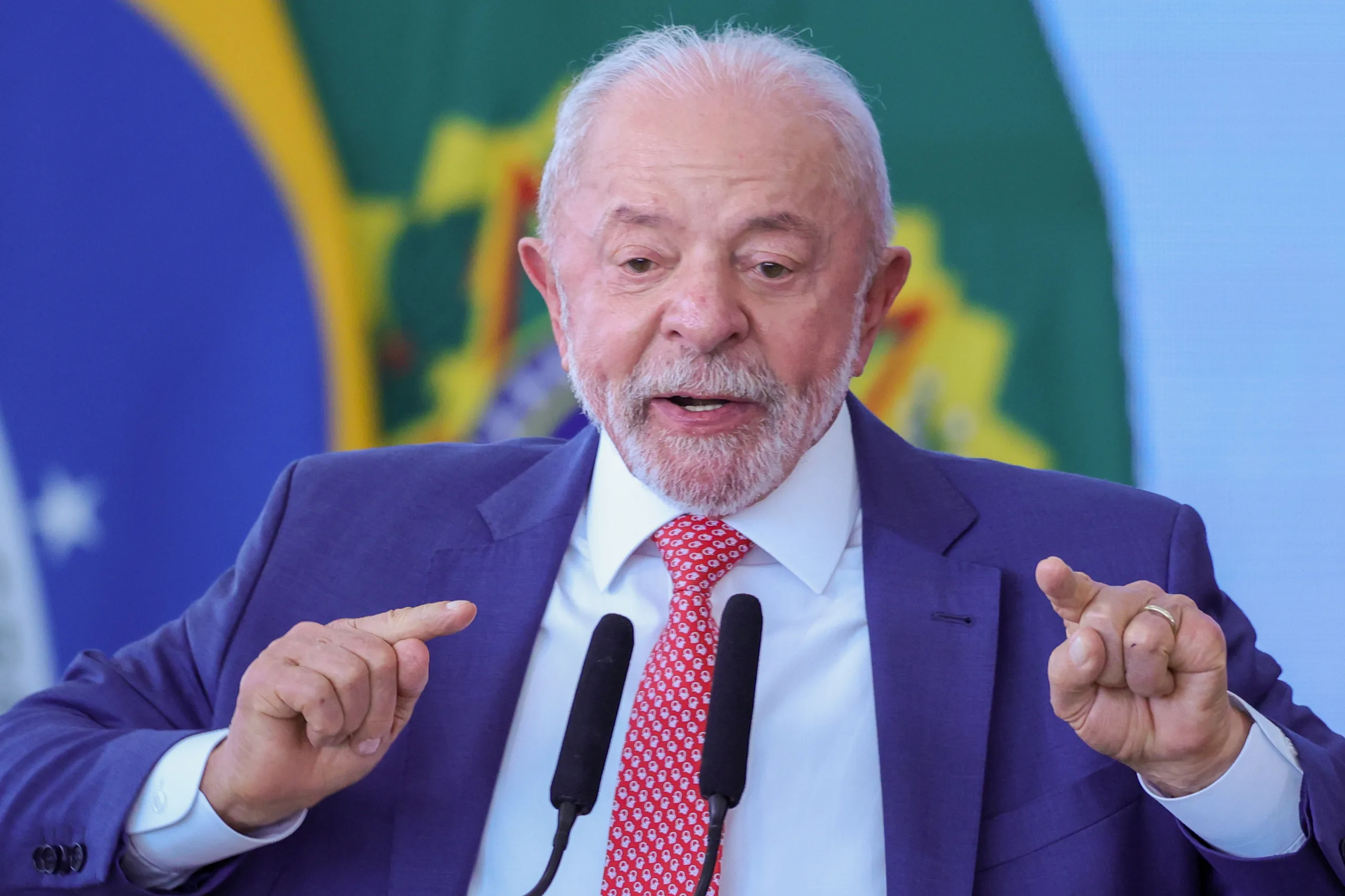 Lula assinou decreto que muda regras da internet no Brasil, e plataformas poderão responder por crimes online