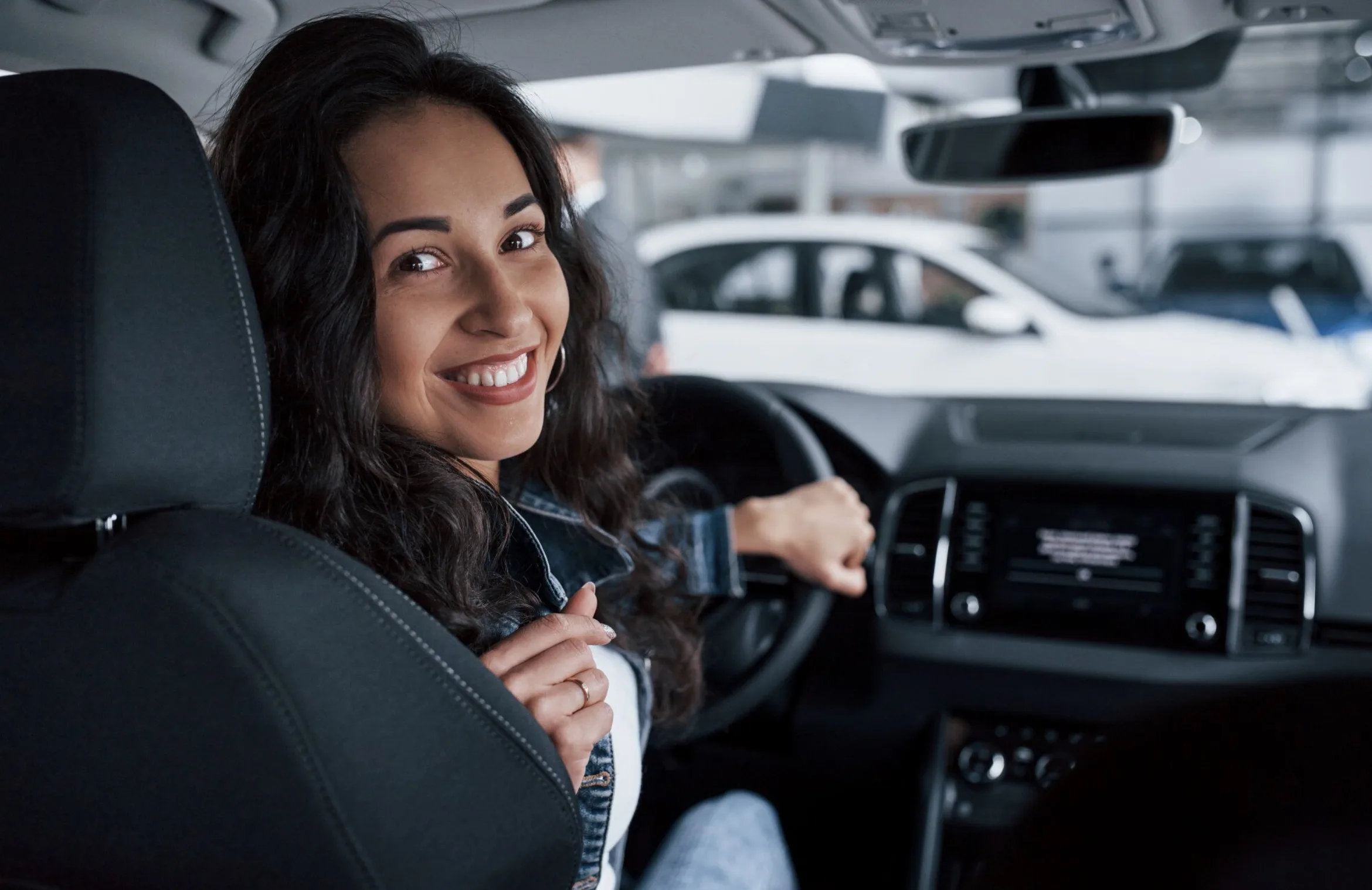 Motoristas de app vão conseguir financiar carro com juros menores: Governo revelou plano que muda o setor