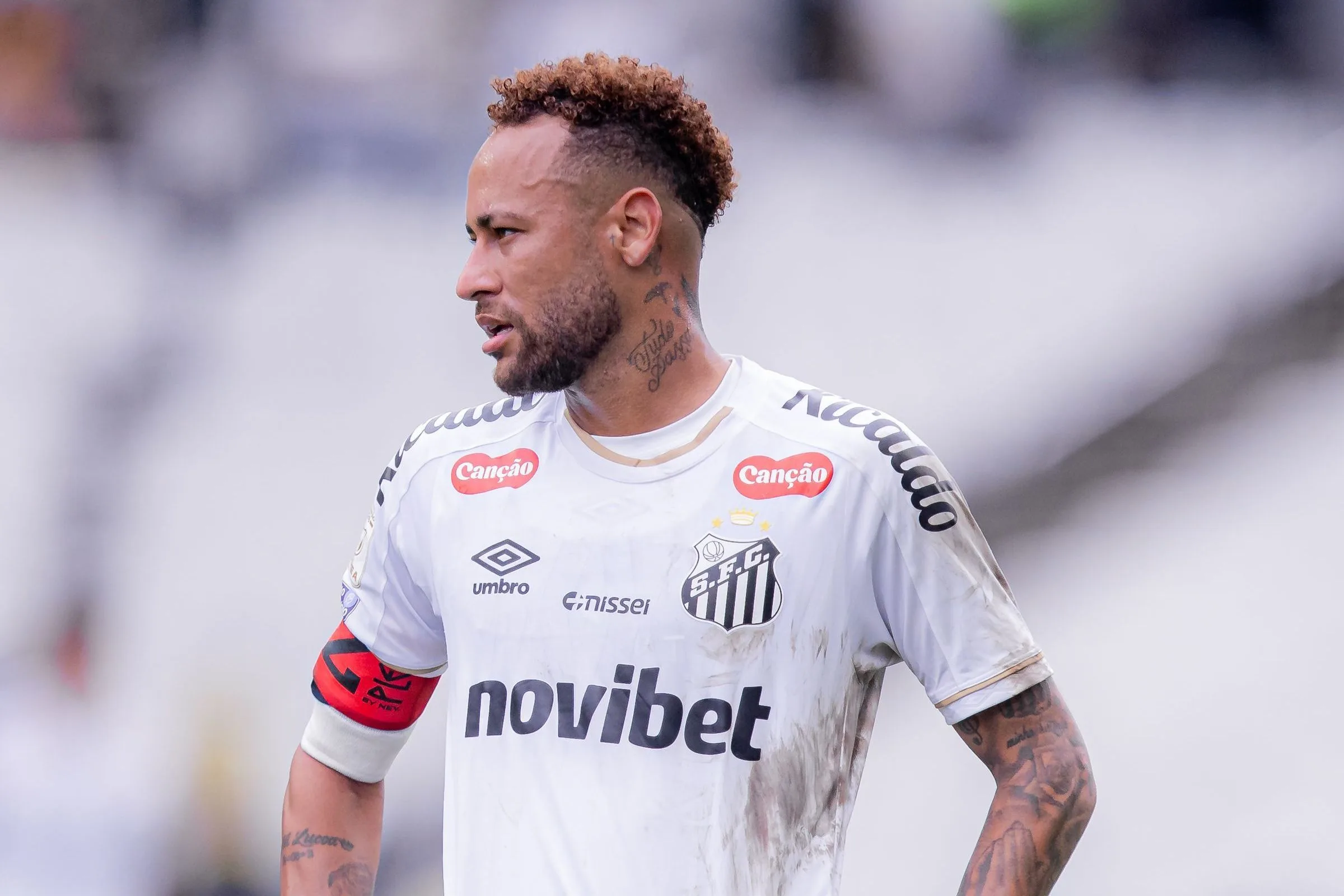 Neymar fora da Copa por lesão? Jogador faz novos exames antes da Copa do Mundo e pode desfalcar amistosos da Seleção Brasileira contra Panamá e Egito