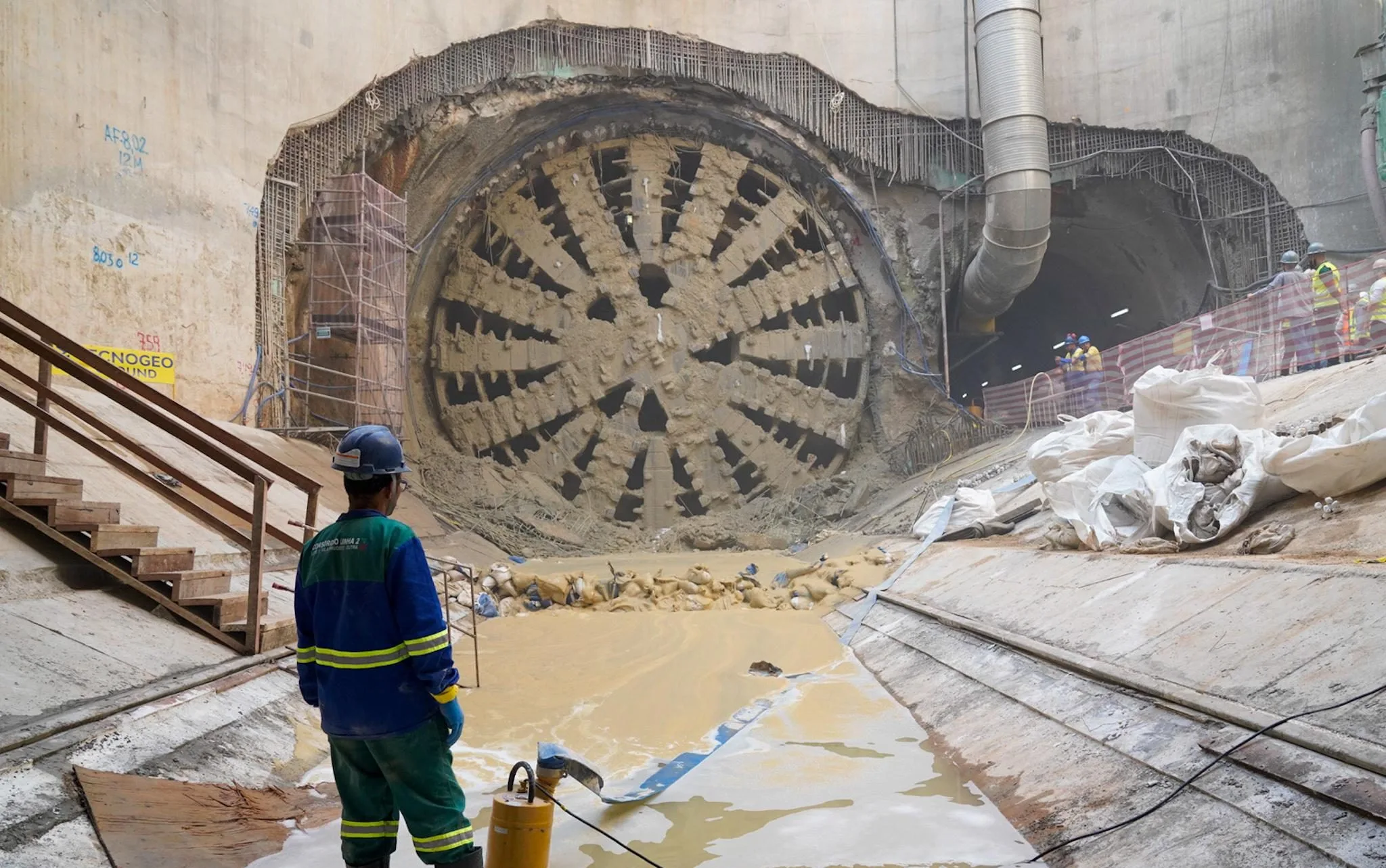 Tatuzão “Hebe Camargo” impressiona por tamanho e obra entra em fase decisiva no Metrô de SP