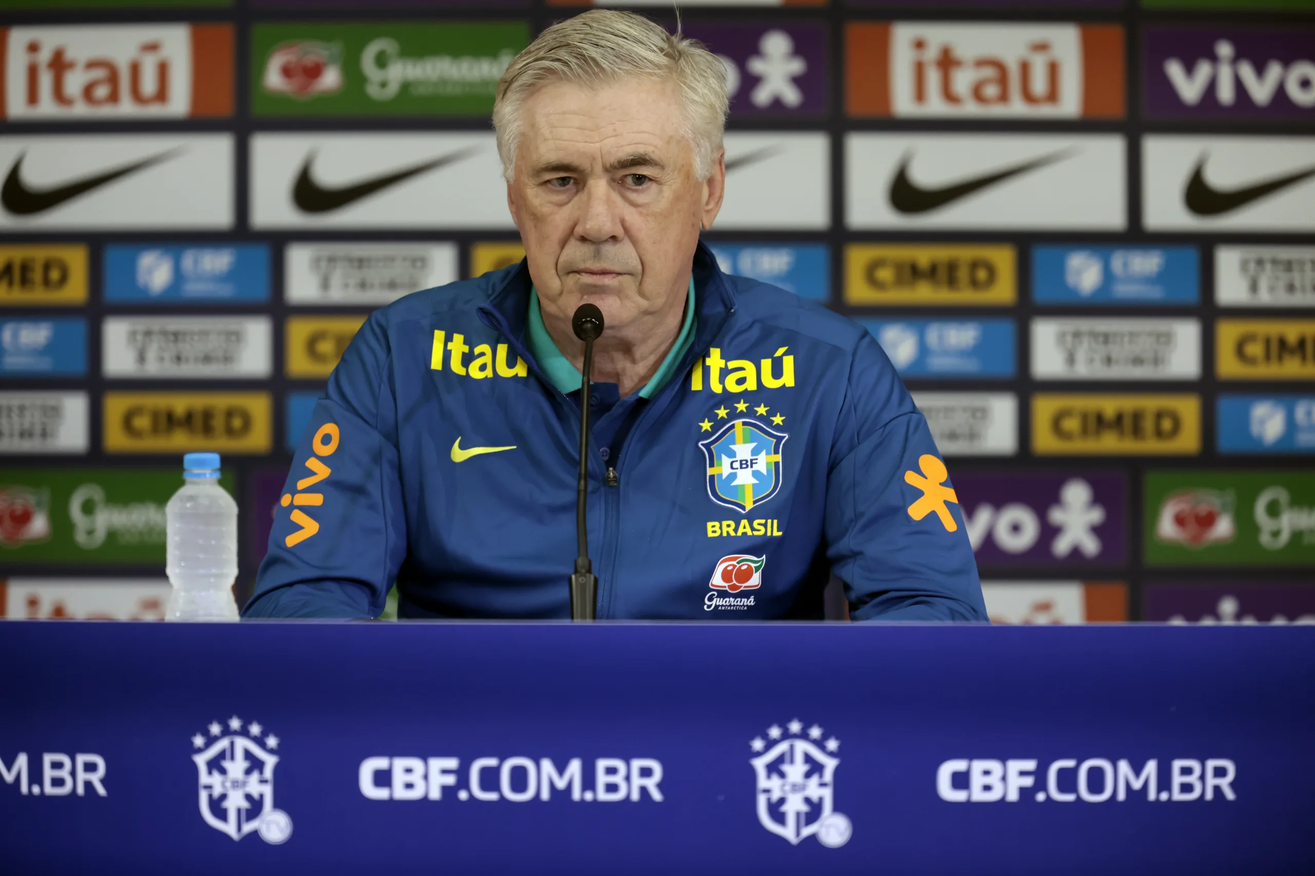 Convocação da Seleção Brasileira 2026 para Copa do Mundo é amanhã: Ancelotti apareceu em Athletico x Flamengo e o motivo envolvendo a Copa pegou torcedores de surpresa
