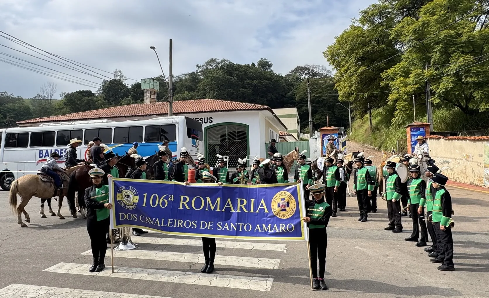 Romaria centenária em Pirapora: encontro de fé reúne cavaleiros e peregrinos na “106ª Romaria da Associação dos Cavaleiros de Santo Amaro”