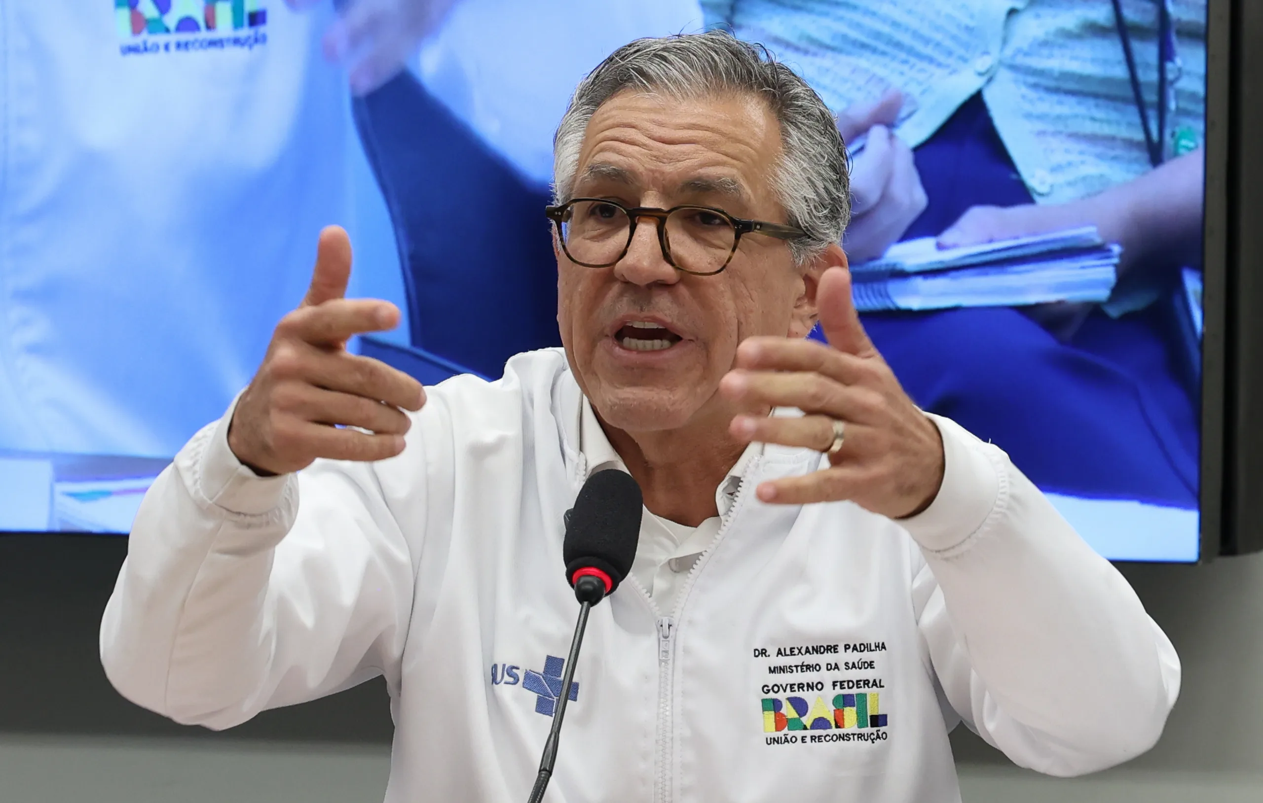 Vacina da Dengue: Alexandre Padilha, Ministro da Saúde, diz que ainda não há relação causal de vacina e mortes