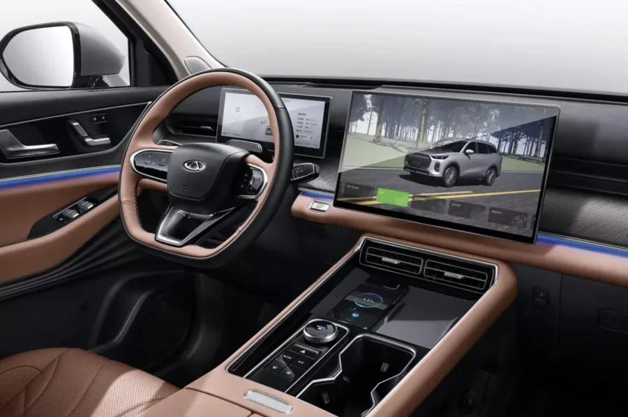 SUV de sete lugares estreia com motor 2.0 turbo e foco em desempenho