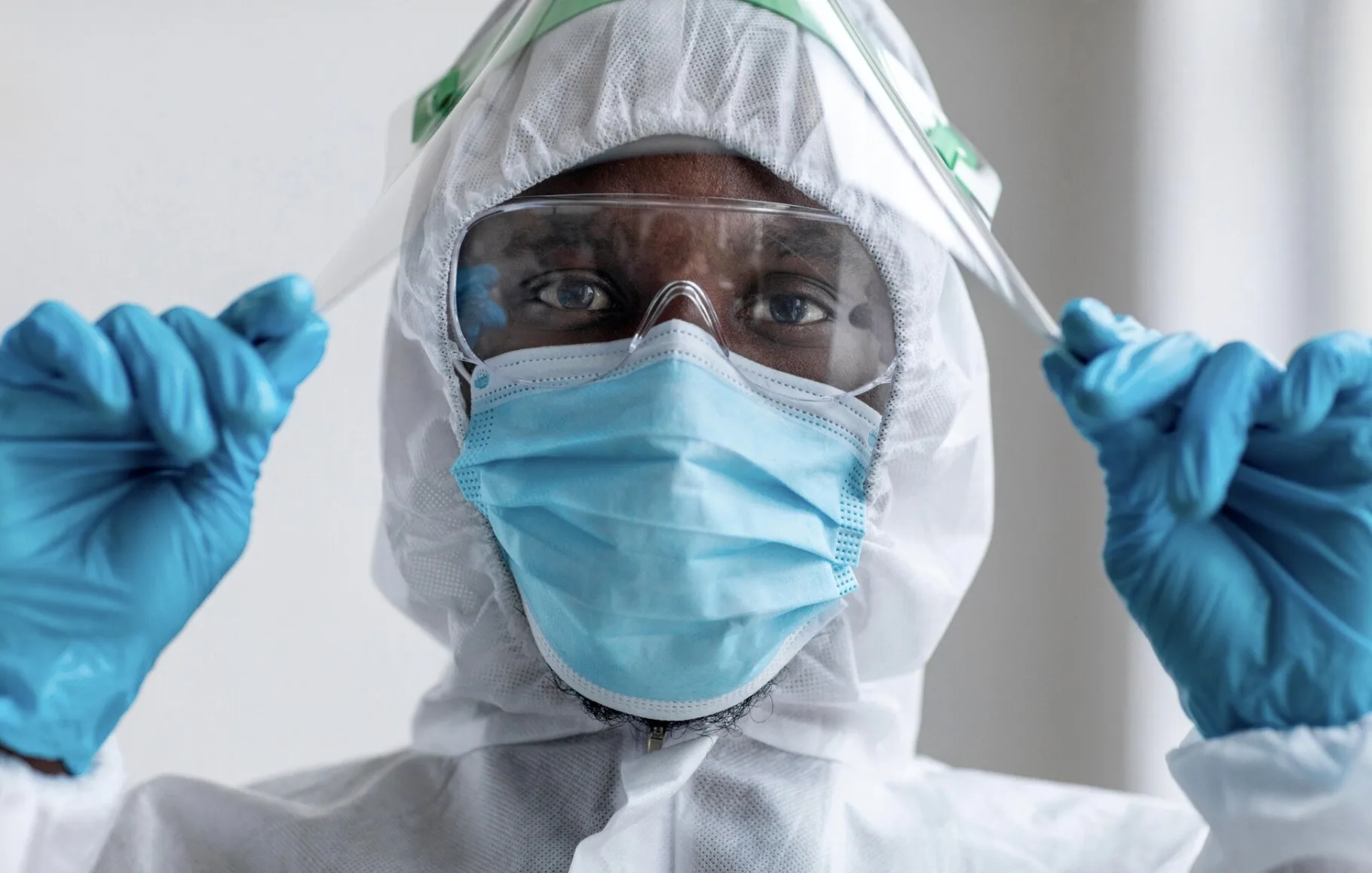 Caso suspeito de Ebola em SP: entenda por que paciente foi levada ao Emílio Ribas