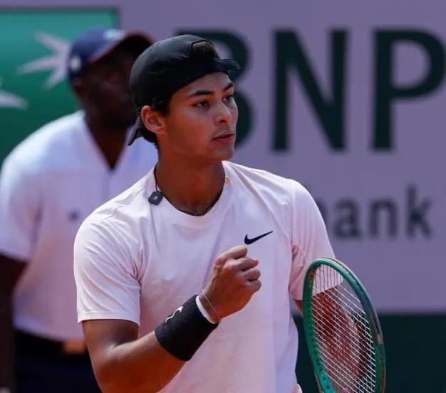 Roland Garros: Guto Miguel conquista título e acelera corrida rumo à elite do tênis mundial