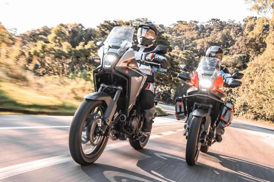 Honda NX500 2027 mira quem usa a moto na semana e quer viajar no fim de semana, sem cair no exagero das big trails caras.