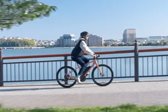 Adeus ônibus? Nova bicicleta elétrica promete até 90 km e aposta em tecnologia