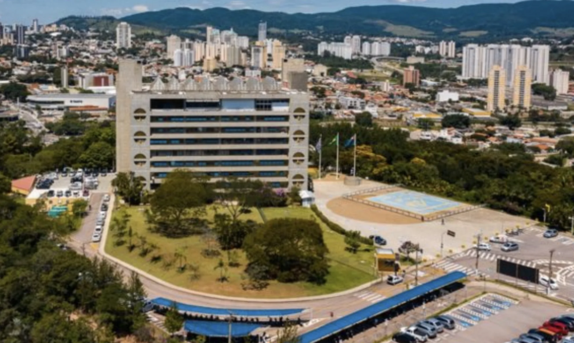 Concurso para professor em Jundiaí paga mais de R$ 9 mil? Veja o que o edital revelou